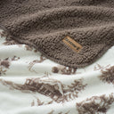 BADGER THROW WOODLAND TOILE